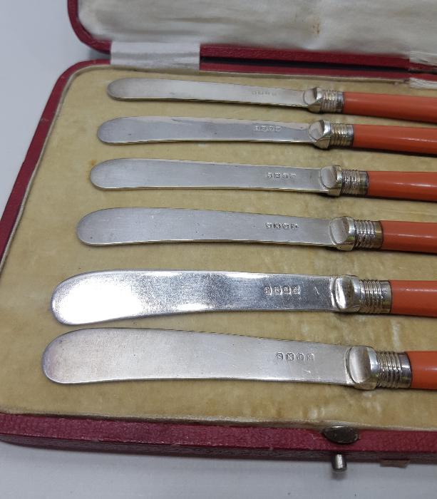 KUTUSUNDA ANTİKA GÜMÜŞ MEYVE BIÇAĞI TAKIMI