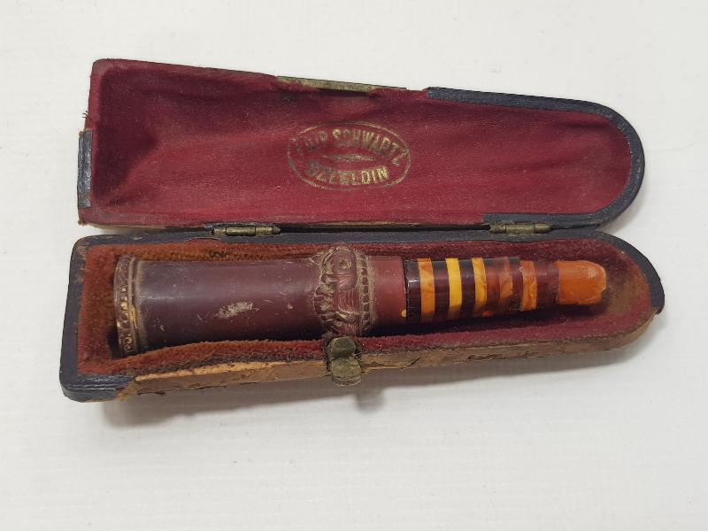 KUTUSUNDA ANTİKA KEHRİBAR AĞIZLIK