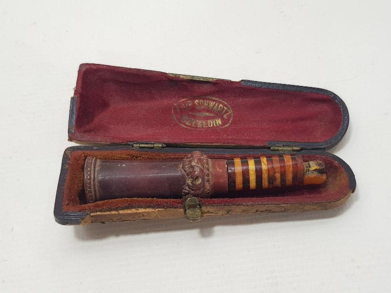 KUTUSUNDA ANTİKA KEHRİBAR AĞIZLIK