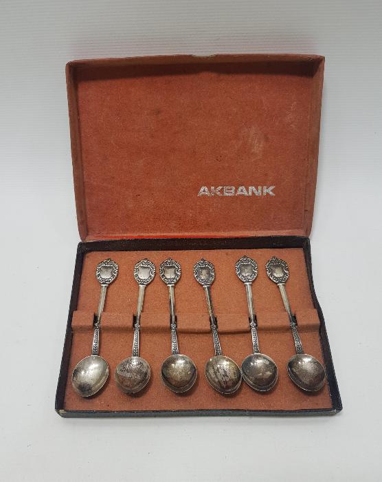 KUTUSUNDA GÜMÜŞ AKBANK ÇAY KAŞIĞI SETİ 