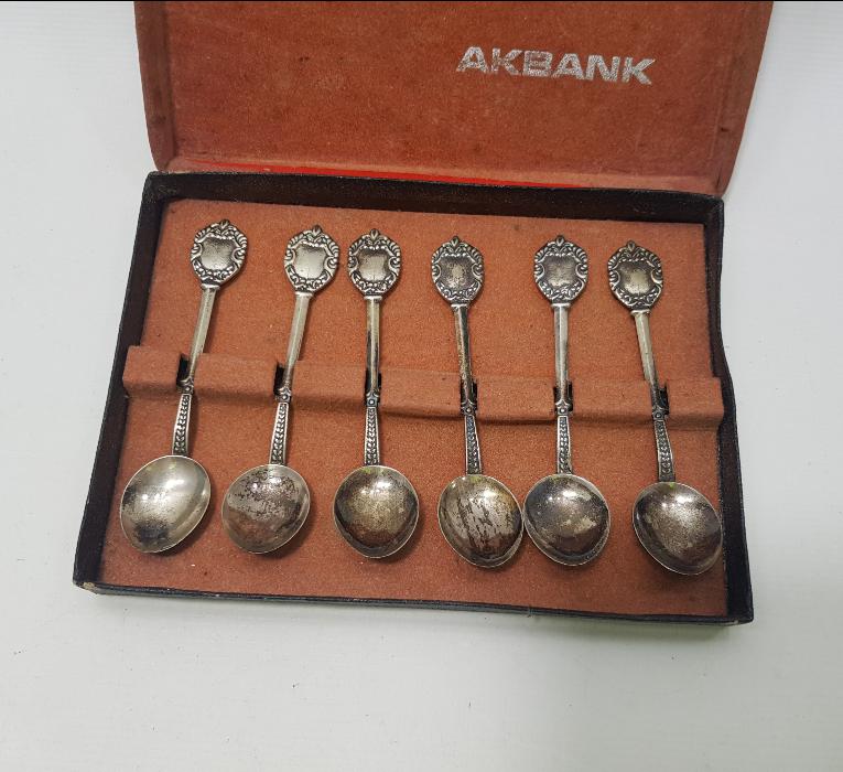 KUTUSUNDA GÜMÜŞ AKBANK ÇAY KAŞIĞI SETİ 