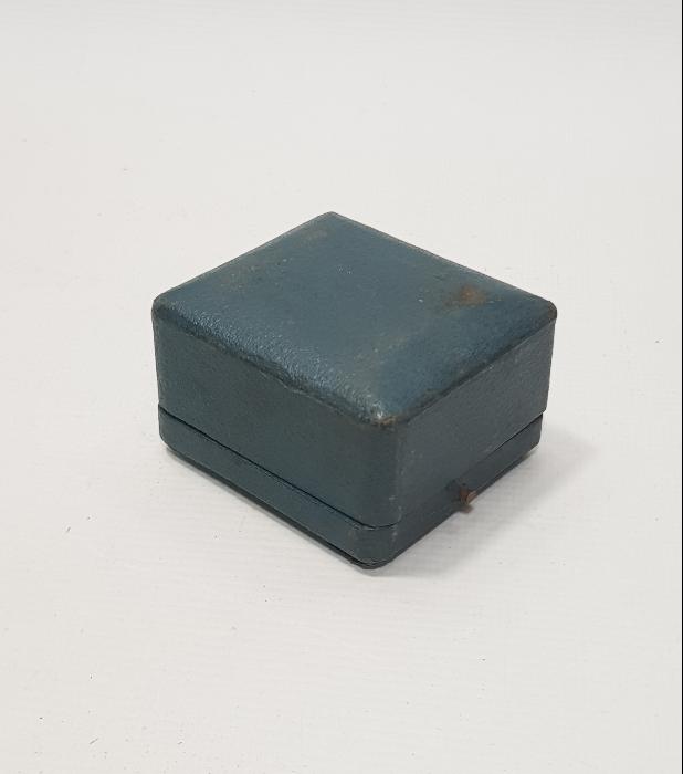 OSMANLI DÖNEMİ KUTUSUNDA MEKKE-İ MÜKERREME VE MEDİNE-İ MÜNEVVERE YAZILI BİR ÇİFT GÜMÜŞ YÜZÜK