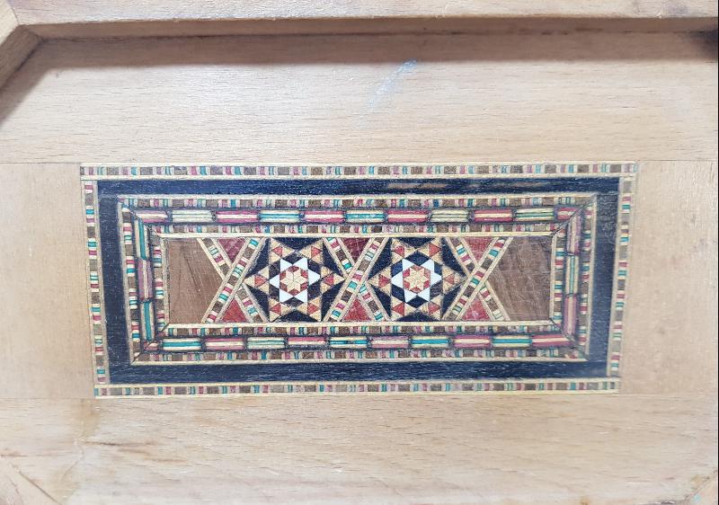 OSMANLI DÖNEMİ MARKÜTERİ İŞÇİLİKLİ AHŞAP KUTU