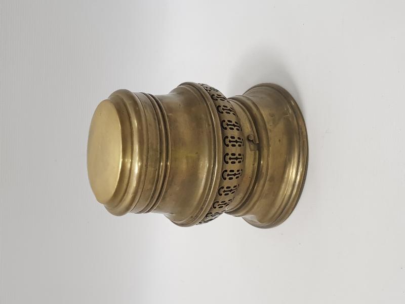 OSMANLICA YAZILI VE MEŞRUTİYET BAYRAKLI ÇOK NADİR KAMİNETO