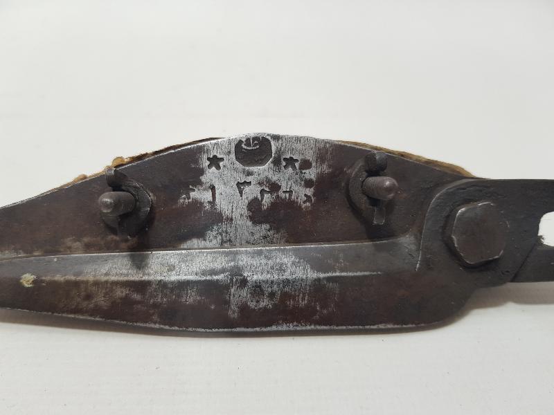 OSMANLICA YAZILI VE TARİHLİ HALI MAKASI