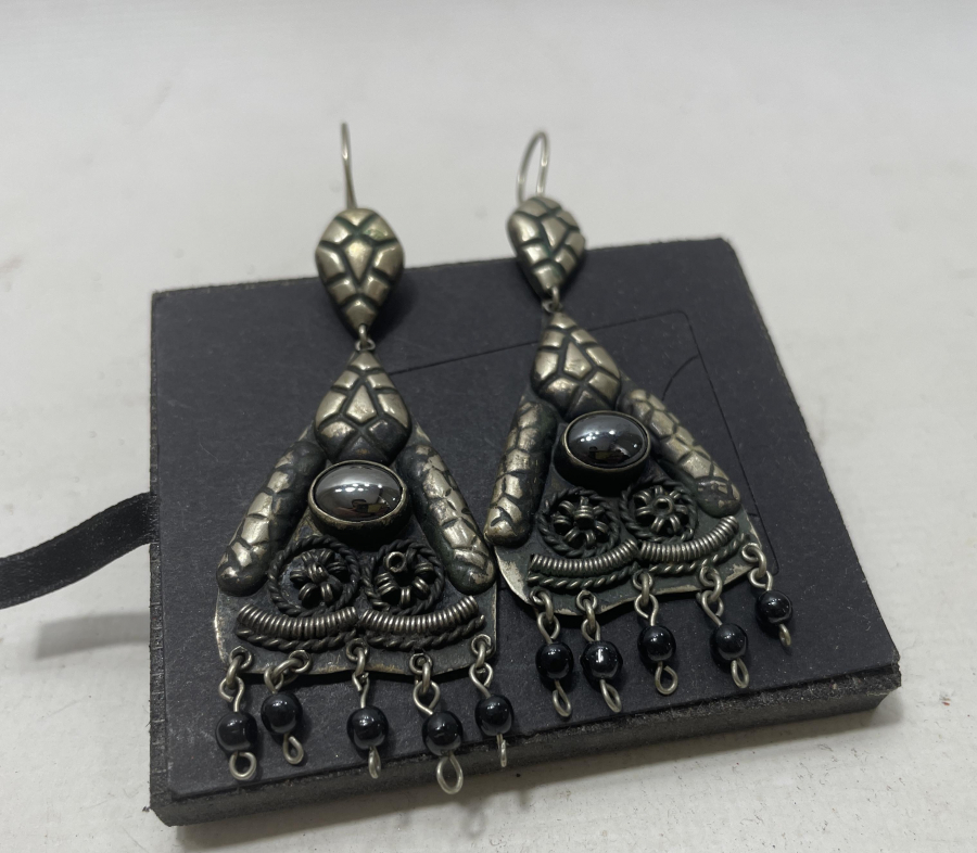 ÖZEL YAPIM ANTİKA GRANAT TAŞLI KÜPE