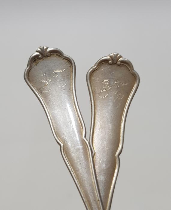 1896 TARİHLİ BİR ÇİFT GÜMÜŞ ÇAY KAŞIĞI