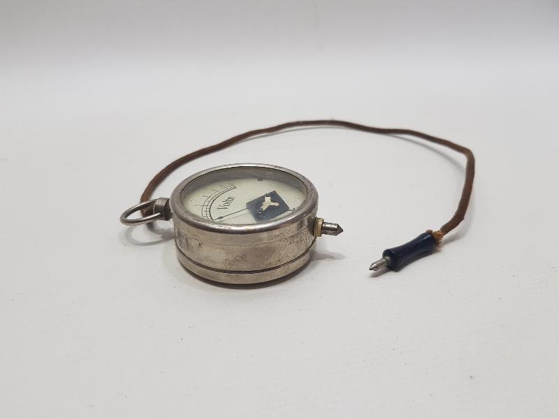 ANTİKA VOLTMETRE