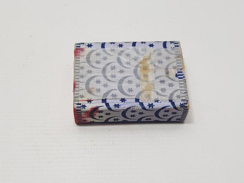 OSMANLI DÖNEMİ AY YILDIZLI VE ÜZERİ OSMANLICA YAZILI DİVİT UCU KUTUSU