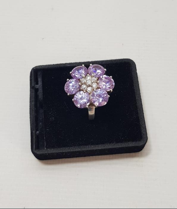 PAPATYA FORMLU AMETİST TAŞLI GÜMÜŞ YÜZÜK