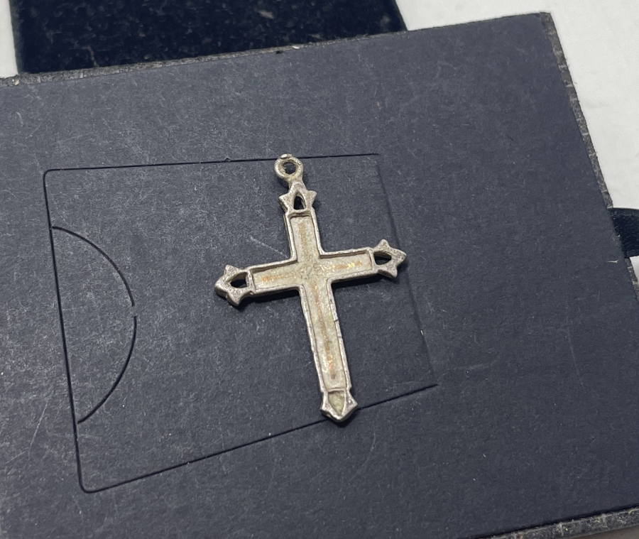 HAÇ FORMUNDA GÜMÜŞ KOLYE