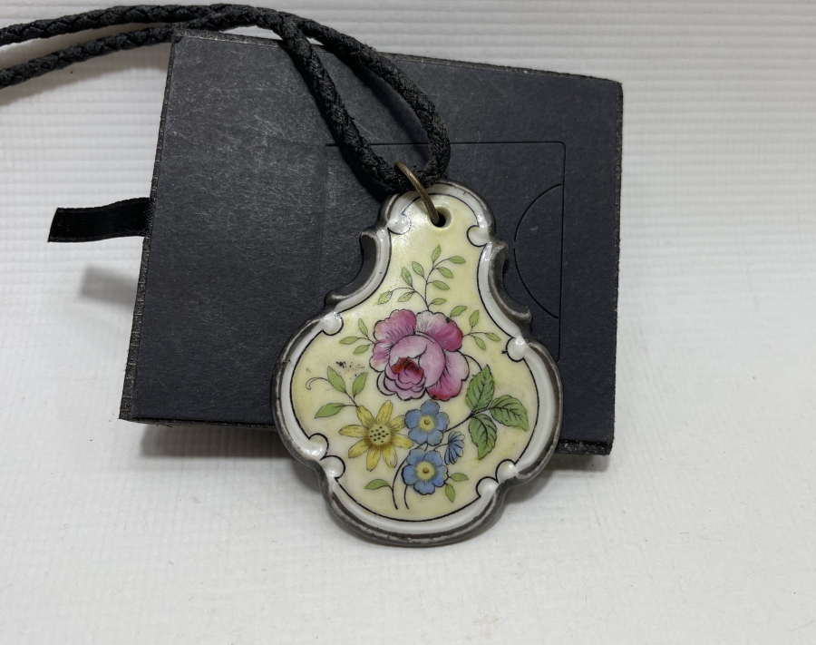 NADİR EL BOYAMA BAVARİA PORSELEN KOLYE