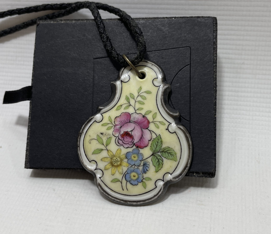 NADİR EL BOYAMA BAVARİA PORSELEN KOLYE