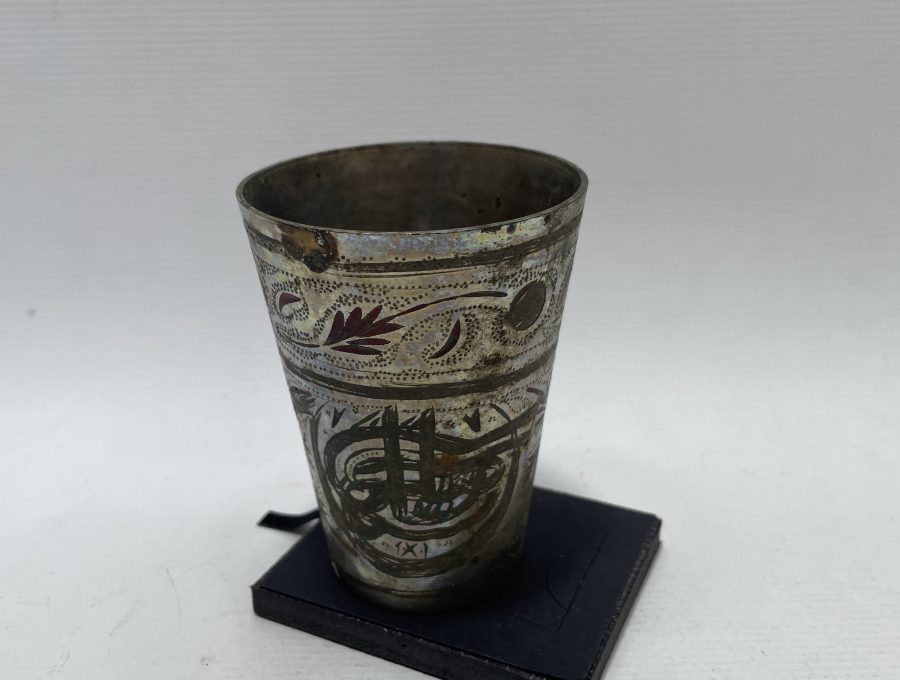 OSMANLI DÖNEMİ HİCAZ İŞİ ALTI USTA DAMGALI ÇİNTEMANİ BARDAK