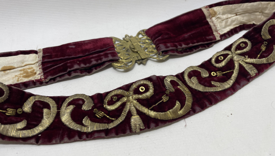 OSMANLI DÖNEMİ SIRMA İŞÇİLİKLİ BİNDALLI KEMERİ