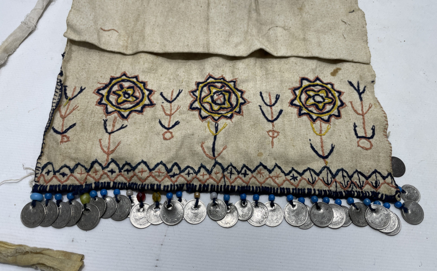 OSMANLI DÖNEMİ ÜZERİ OSMANLI PARALARIYLA SÜSLÜ ÖNLÜK - FUTA - YAĞLIK