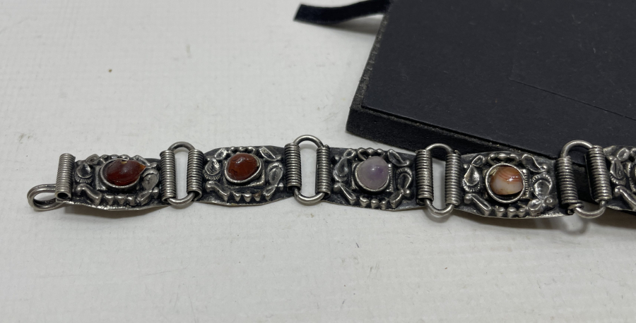 ÜZERİ DOĞAL TAŞLARLA SÜSLÜ ANTİKA TÜRKMEN İŞİ BİLEKLİK