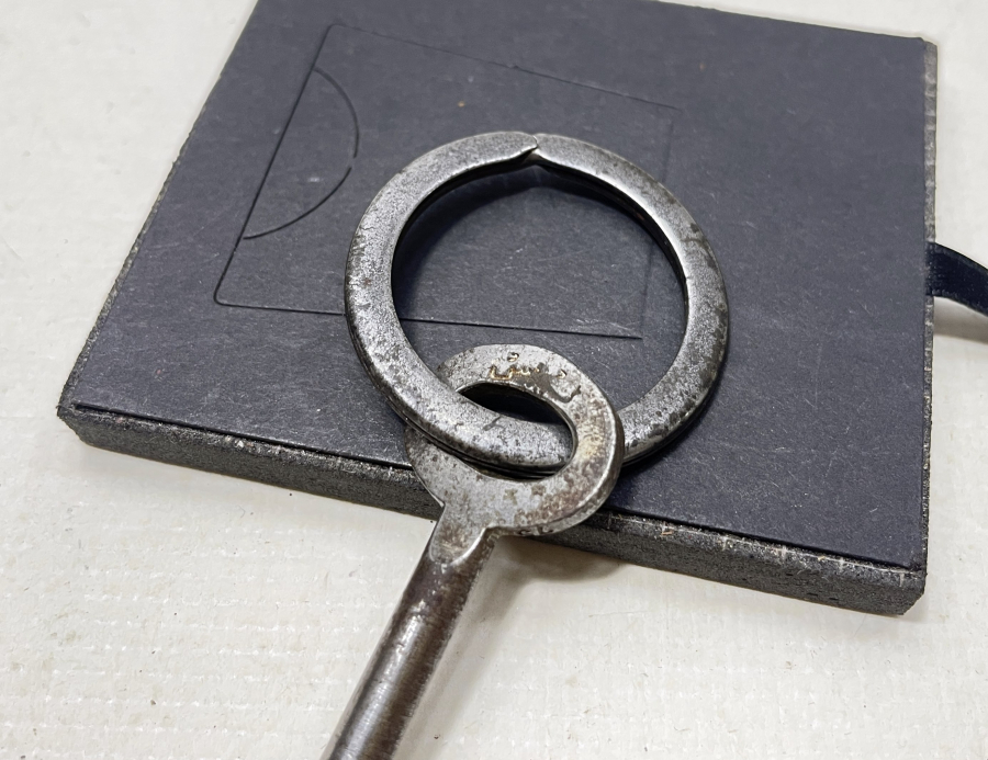 ÜZERİ OSMANLICA YAZILI ÇOK NADİR BANKA KASASI ANAHTARI