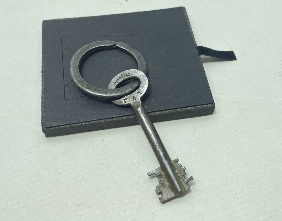 ÜZERİ OSMANLICA YAZILI ÇOK NADİR BANKA KASASI ANAHTARI