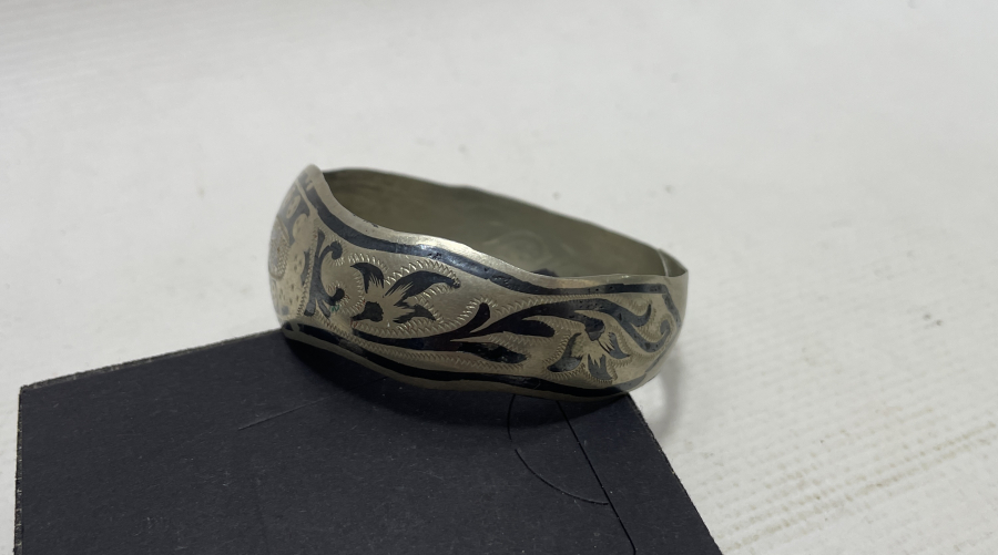 ÜZERİ OSMANLICA YAZILI SAVATLI GÜMÜŞ VAN BİLEZİK