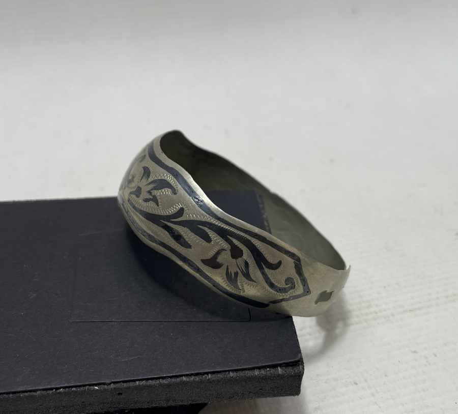 ÜZERİ OSMANLICA YAZILI SAVATLI GÜMÜŞ VAN BİLEZİK