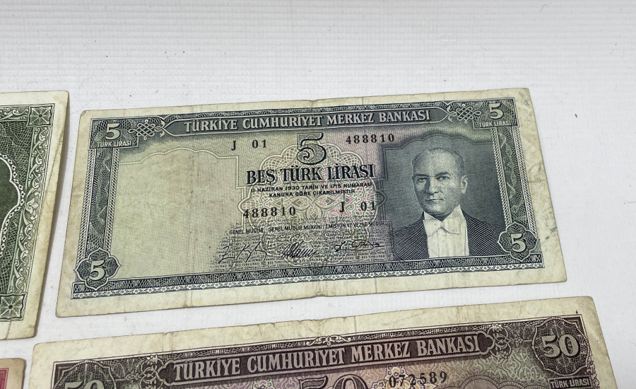 3. VE 5. EMİSYON KAĞIT PARA LOTU - İNÖNÜ RESİMLİ PARA LOTU