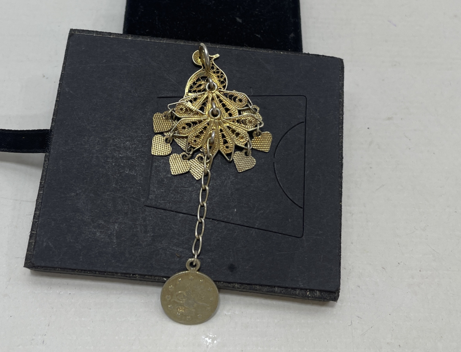 ALTIN KAPLAMA GÜMÜŞ BROŞ