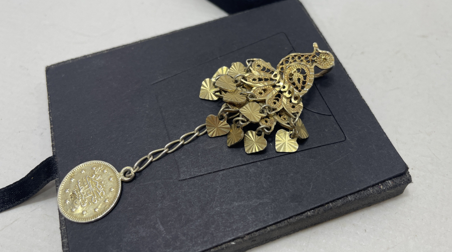 ALTIN KAPLAMA GÜMÜŞ BROŞ