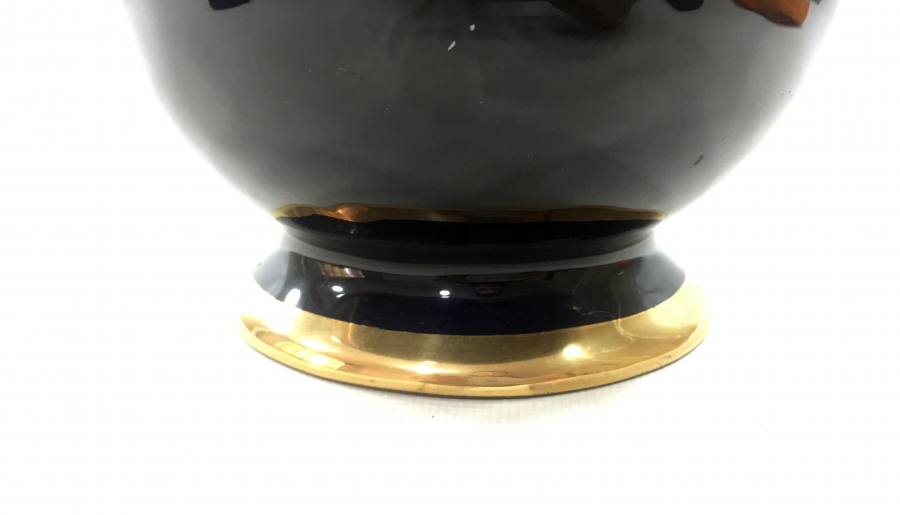 ALTIN VARAKLI ANTİKA KAPAKLI KARAF