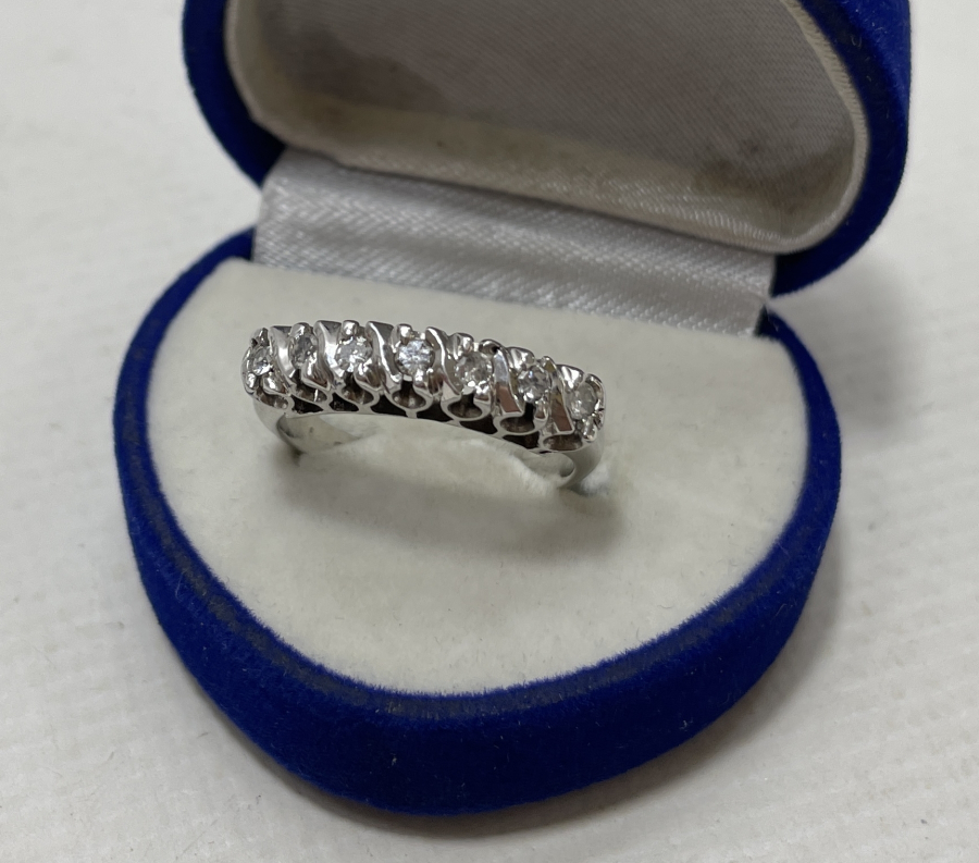 ANTİKA 7 TAŞ PIRLANTA YÜZÜK