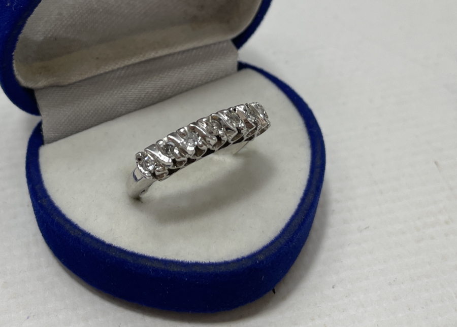 ANTİKA 7 TAŞ PIRLANTA YÜZÜK