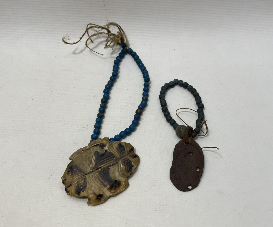 ANTİKA ŞAMAN İŞİ 2 ADET KOLYE