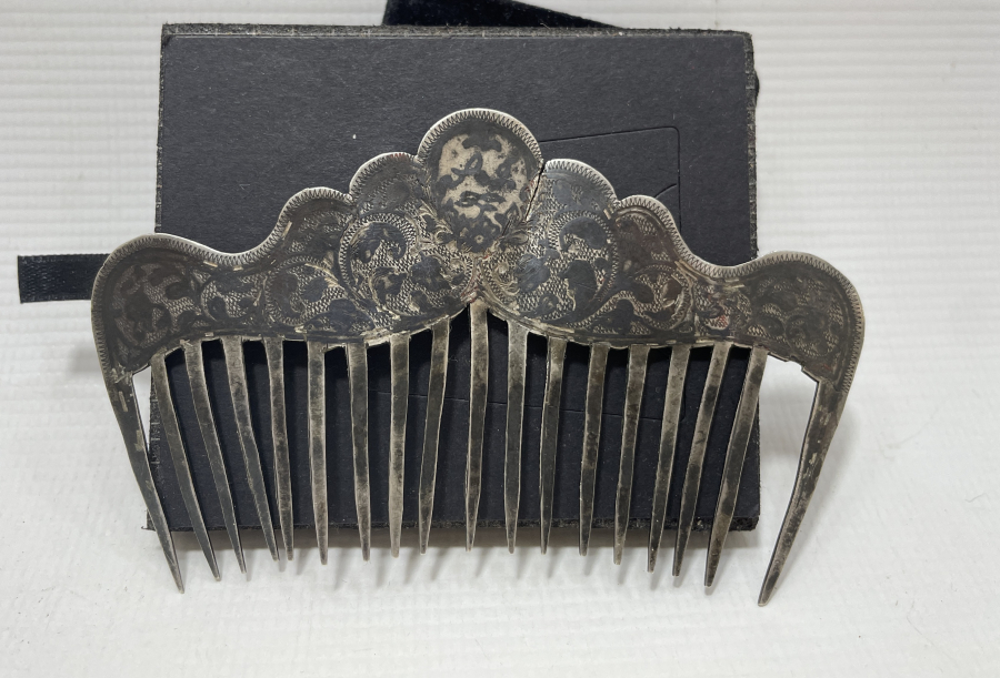 OSMANLI DÖNEMİ ARKASI KULA DAMGALI VE OSMANLICA YAZILI ÇOK NADİR TARAK FORMUNDA GELİN TACI - İLK KEZ GÖRÜLÜYOR