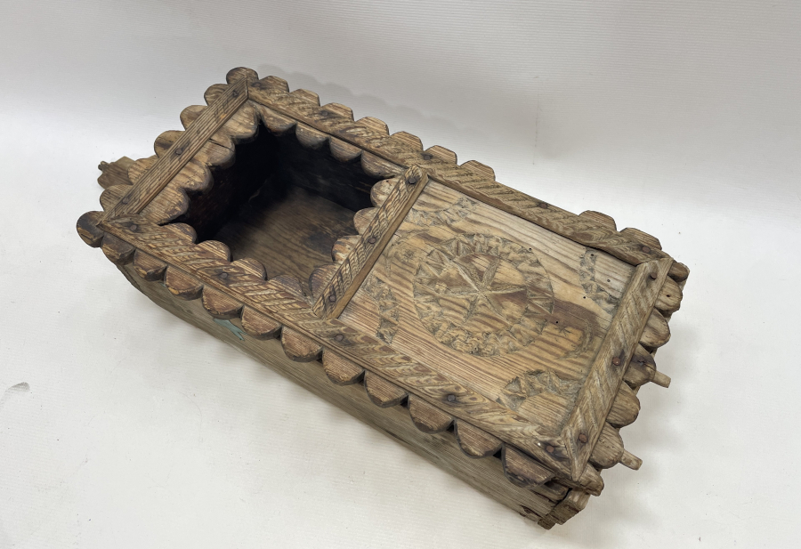 OSMANLI DÖNEMİ NADİR FORMDA İŞLEMELİ AHŞAP KUŞ YUVASI