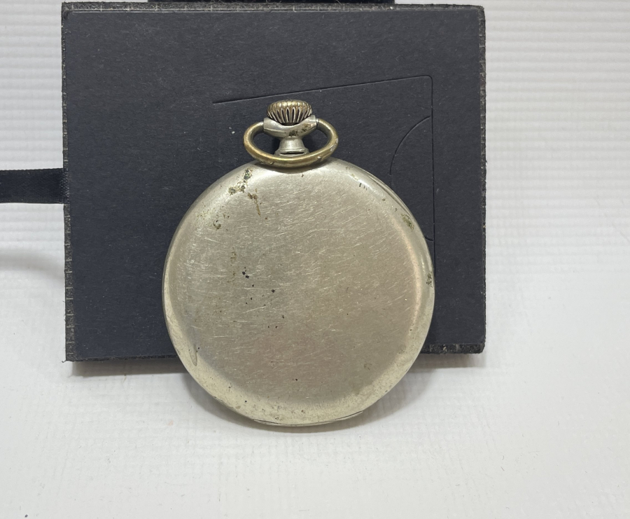 TEPEDEN KURMALI OMEGA MARKA ANTİKA KURMALI CEP SAATİ