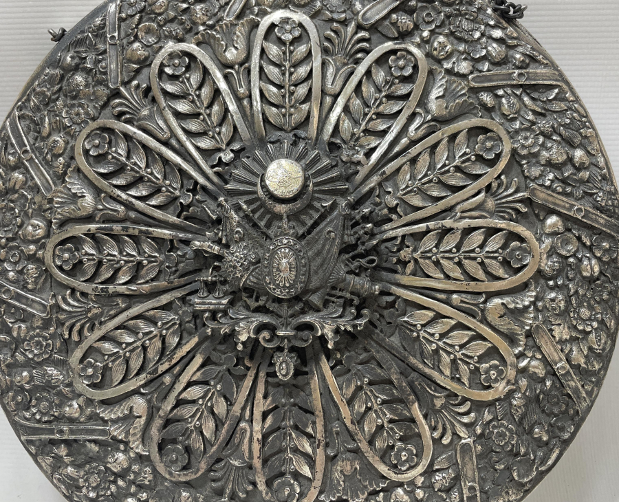 ÜZERİNDE OSMANLI DEVLET ARMASI BULUNAN BÜYÜK BOY DUVAR AYNASI