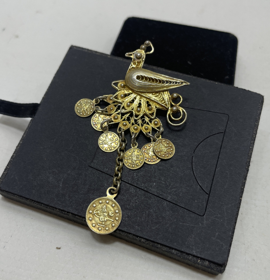 GÜMÜŞ ÜZERE ALTIN VERMEYLİ ÖZEL YAPIM BROŞ APLİK