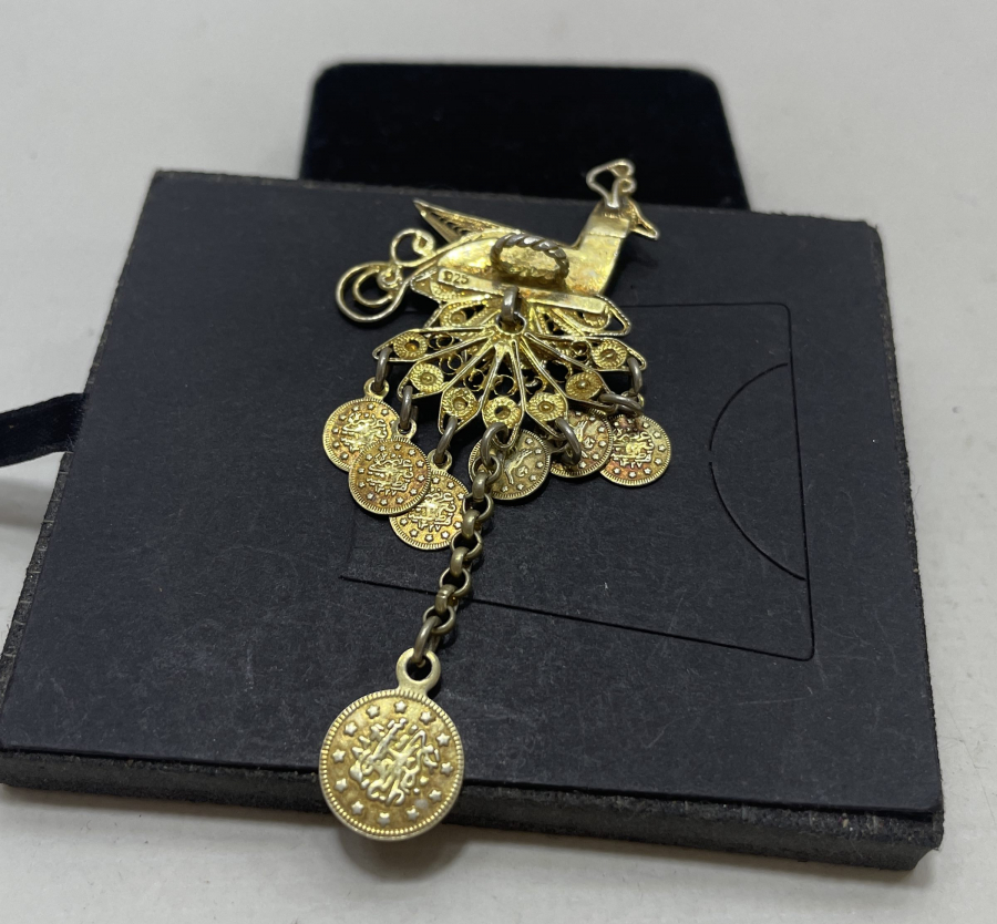 GÜMÜŞ ÜZERE ALTIN VERMEYLİ ÖZEL YAPIM BROŞ APLİK