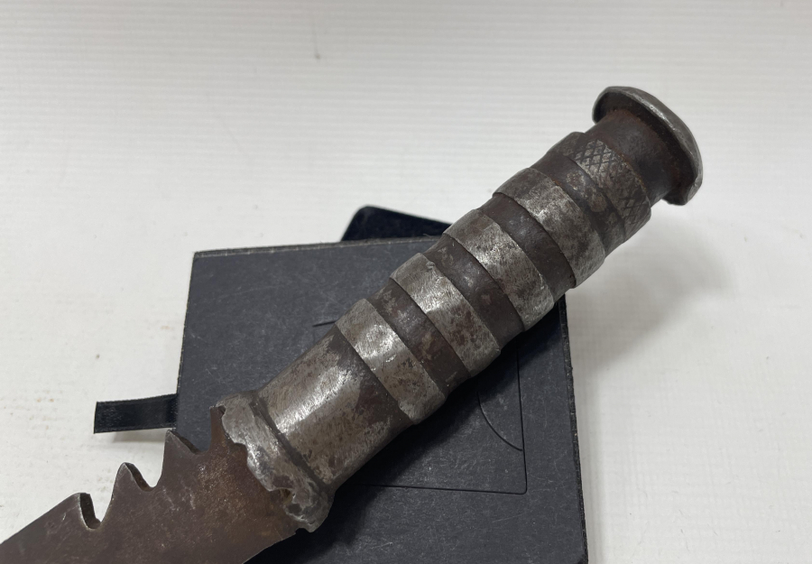 NADİR FORMDA ANTİKA KOMANDO BIÇAĞI