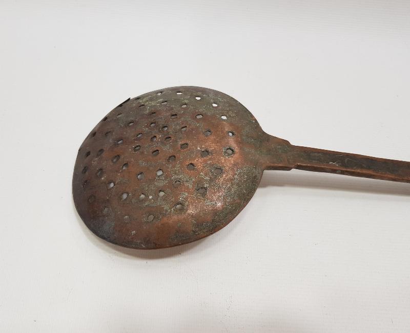 OSMANLI DÖNEMİ YILAN BAŞI FORMLU BAKIR KEVGİR