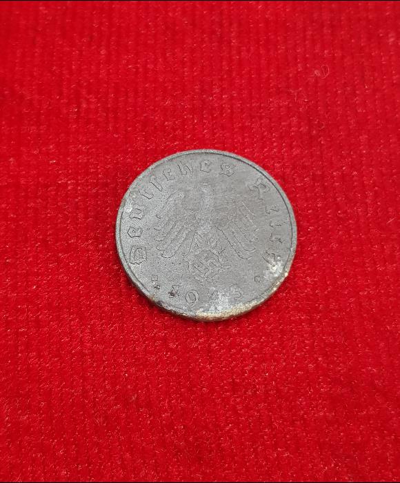 1941 VE 1945 TARİHLİ NAZİ ALMANYASI 5 VE 10 PFENNIGLER