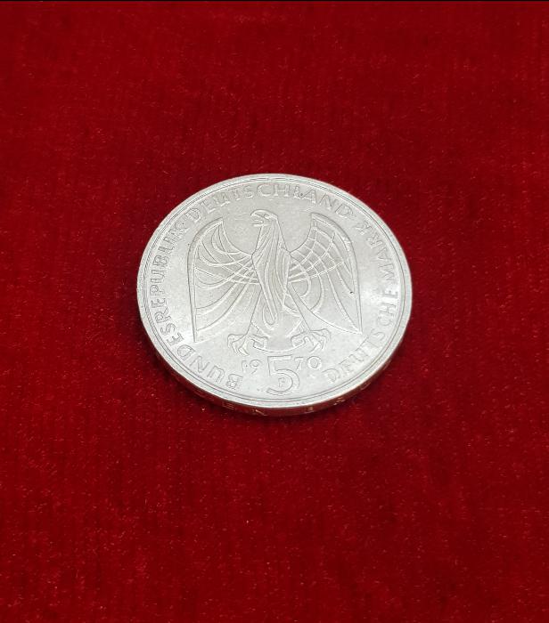 1970 TARİHLİ BEETHOVEN TEMALI GÜMÜŞ 5 MARK HATIRA PARA