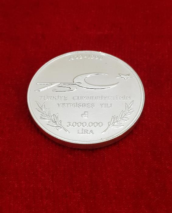 1998 CUMHURİYETİN 50. YILI BİLİM VE SANAT TEMALI 3.000.000 LİRA GÜMÜŞ HATIRA PARA