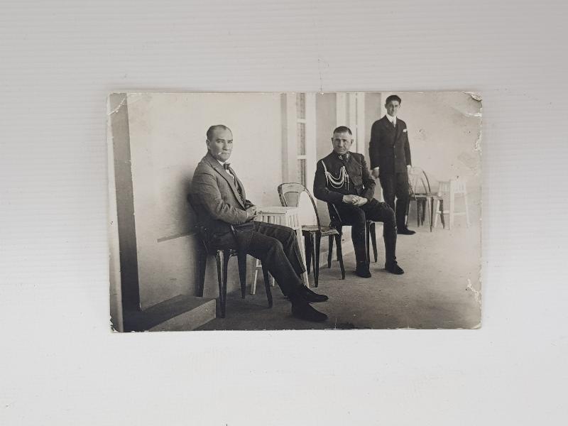 MUSTAFA KEMAL ATATÜRK VE YAVERİ RUSUHİ BEY ORJİNAL FOTOĞRAF
