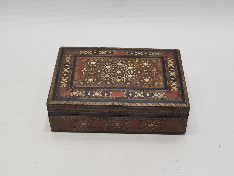 OSMANLI DÖNEMİ MARKÜTERİ İŞÇİLİKLİ AHŞAP KUTU