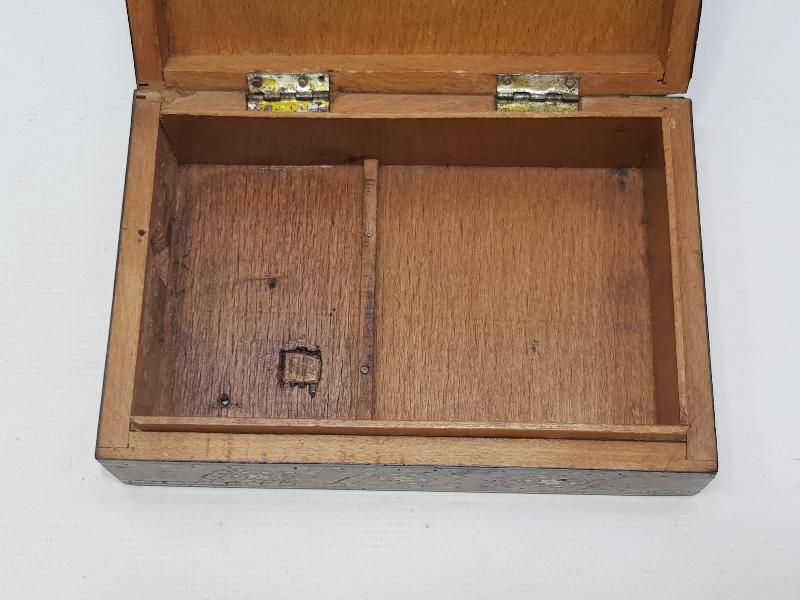 OSMANLI DÖNEMİ MARKÜTERİ İŞÇİLİKLİ AHŞAP KUTU