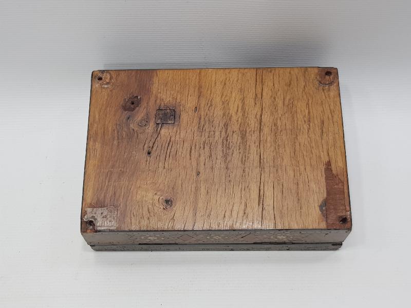 OSMANLI DÖNEMİ MARKÜTERİ İŞÇİLİKLİ AHŞAP KUTU