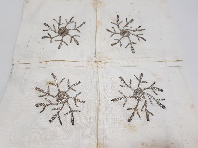 OSMANLI DÖNEMİ ÜZERİ TEL KIRMA İŞLEMELİ MENDİL