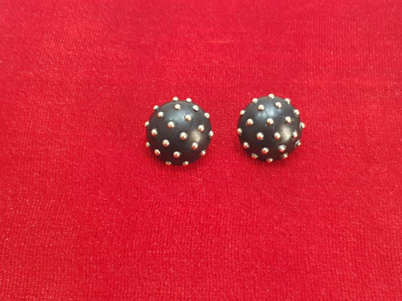 ANTİKA ALTIN NOKTALARLA BEZELİ OLTU TAŞLI KÜPE