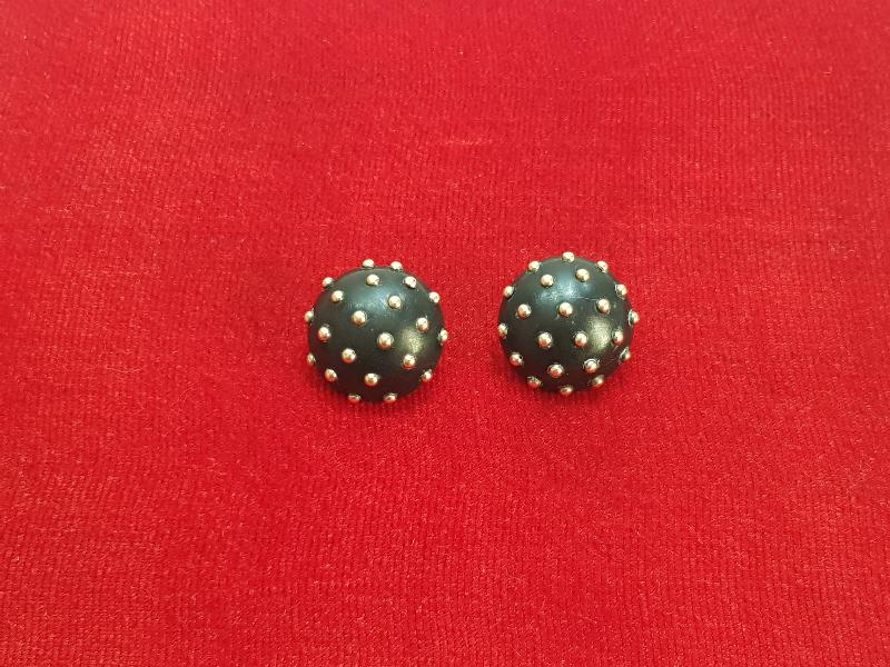 ANTİKA ALTIN NOKTALARLA BEZELİ OLTU TAŞLI KÜPE